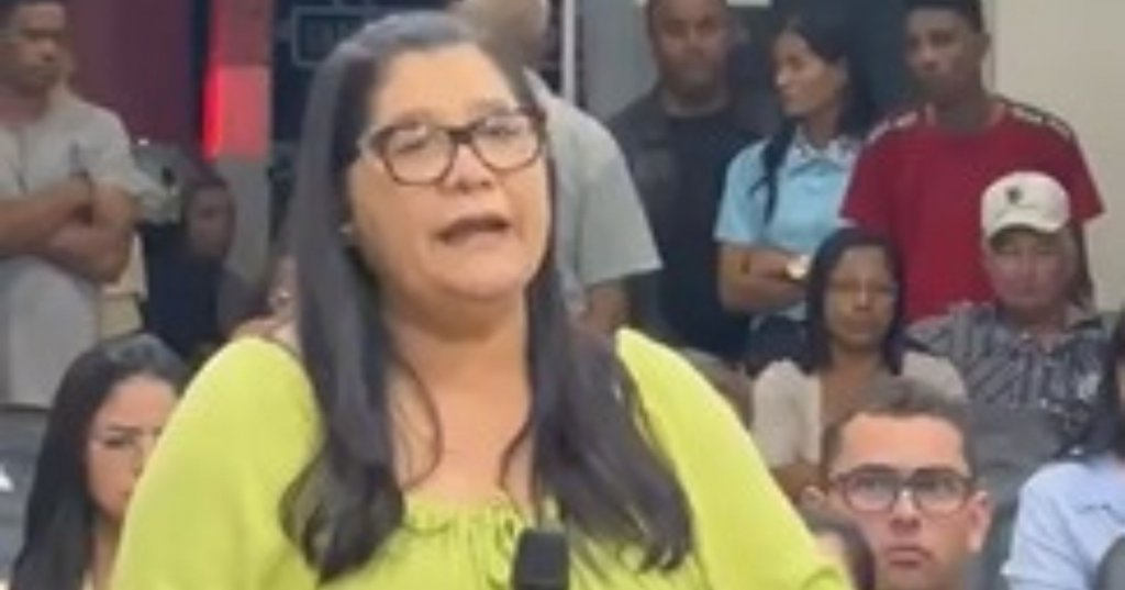 image Câmara na Bahia suspende mandato de vereador acusado de assédio; irmã de governador participa de sessão