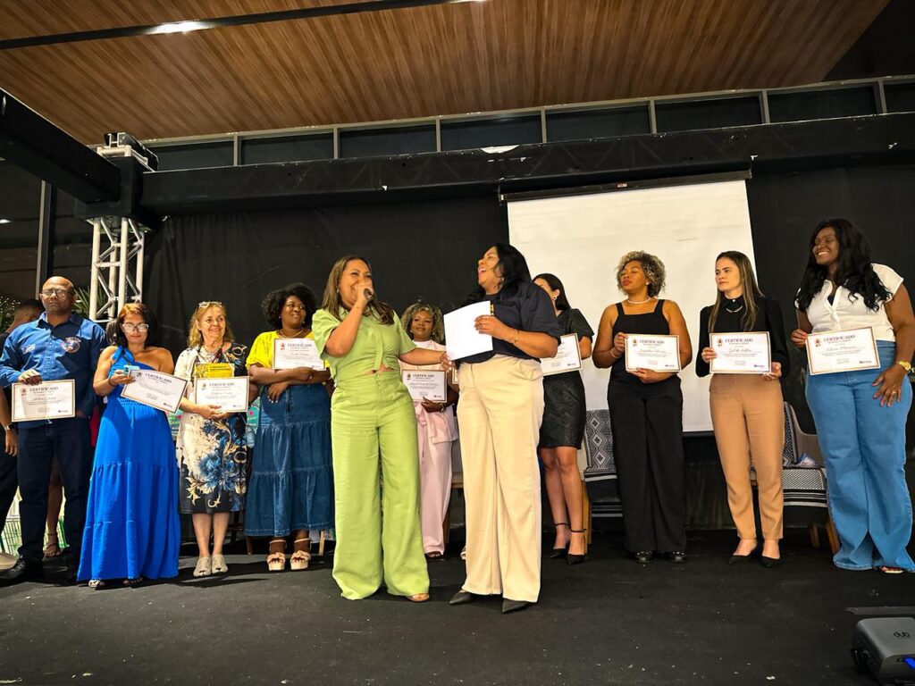 val3-1024x768 Lançamento da 5ª edição de AREVISTA DA BAHIA celebra a vida, o poder feminino e a diversidade de temas